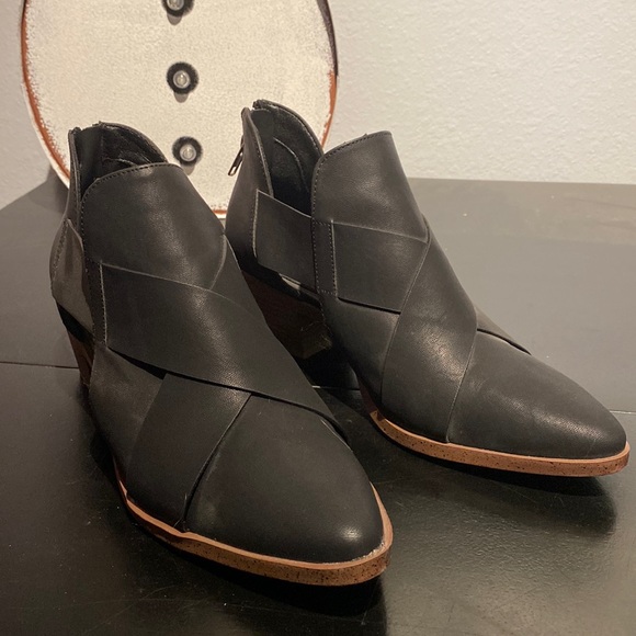 Sonoma Shoes Sonoma Good For Life Vitalize Ortho Light Ankle Boot Size Poshmark